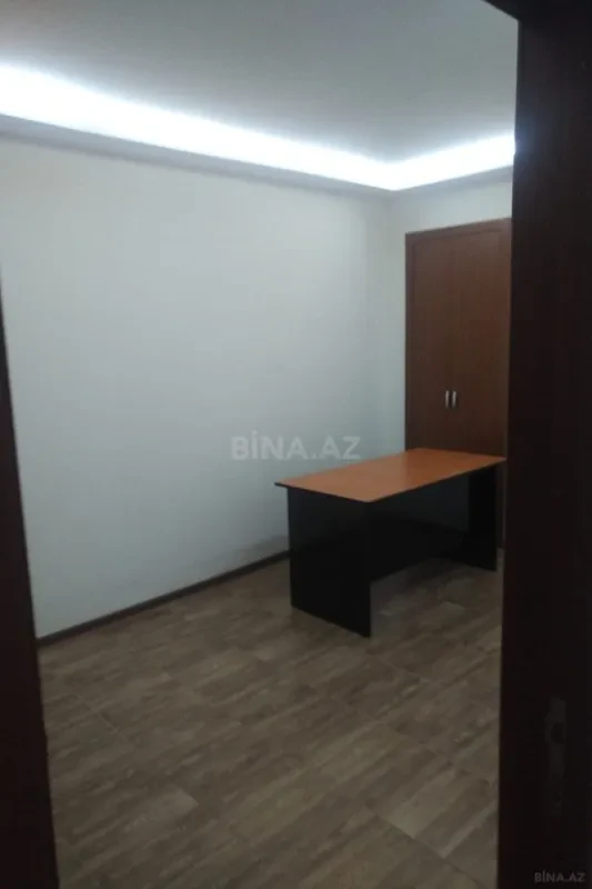 Kirayə verilir 3 otaqlı ofis 60 m²