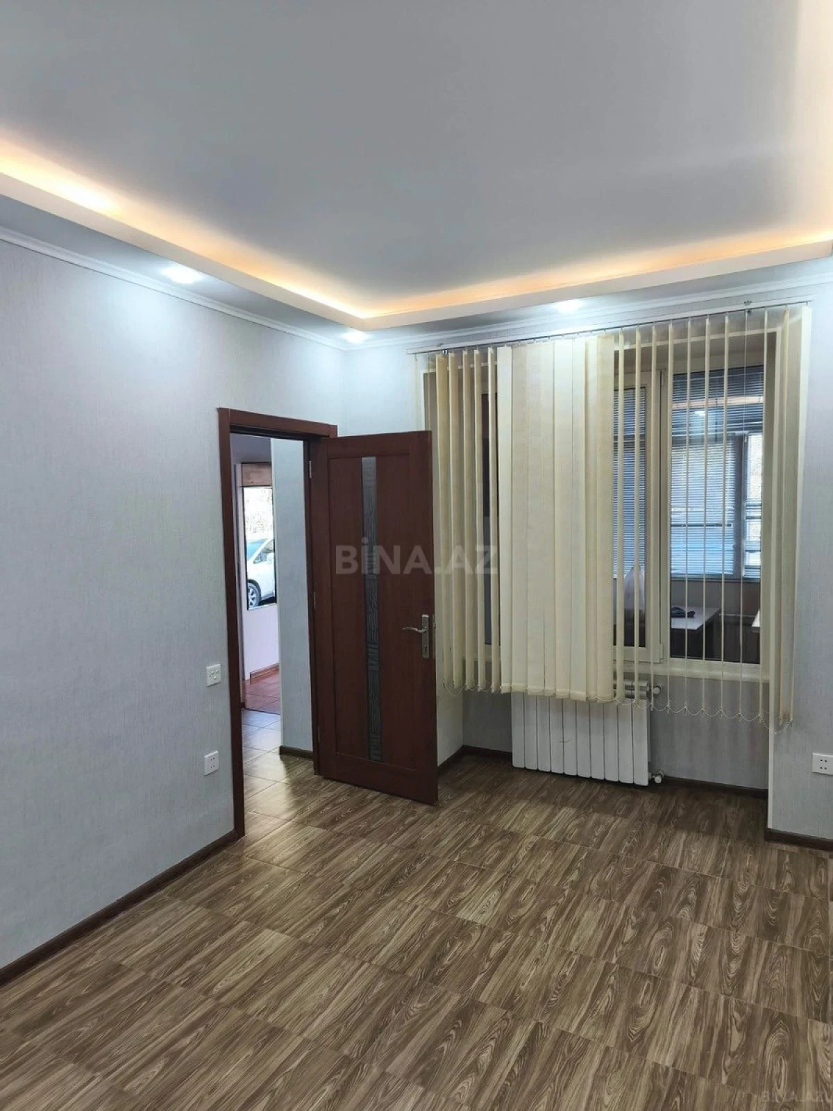 Kirayə verilir 3 otaqlı ofis 60 m²