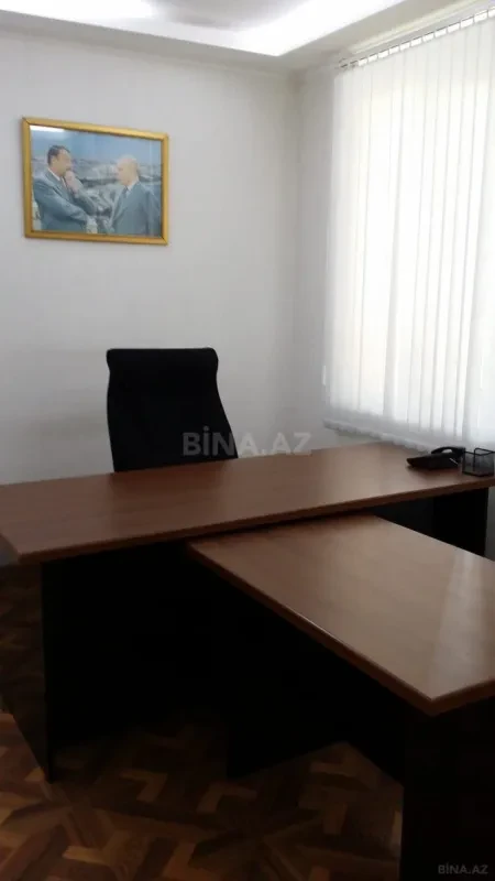 Kirayə verilir 3 otaqlı ofis 60 m²