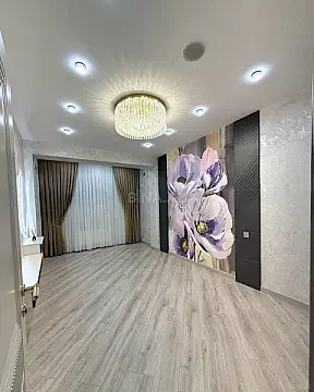 Satılır 3 otaqlı mənzil 110 m²