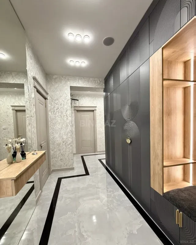Satılır 3 otaqlı mənzil 110 m²