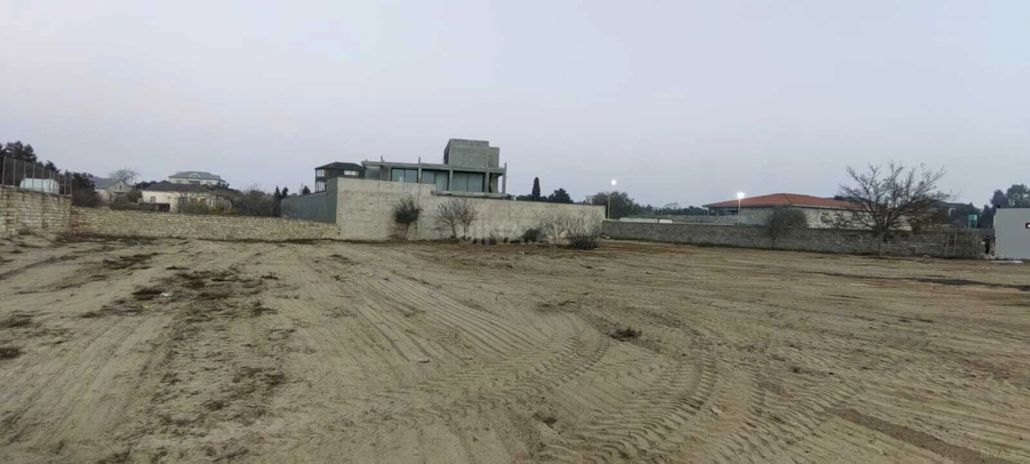 Satılır torpaq sahəsi 12 m²