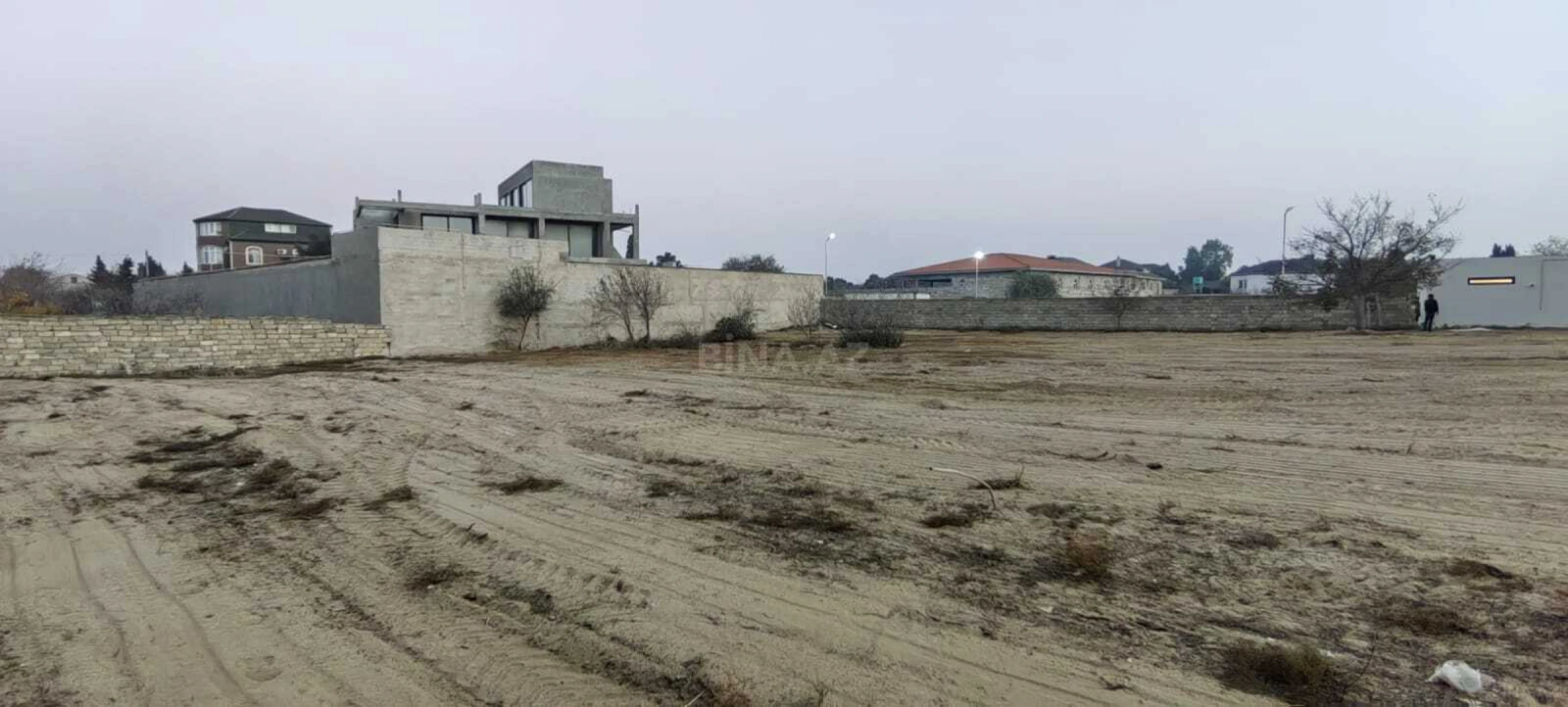 Satılır torpaq sahəsi 12 m²