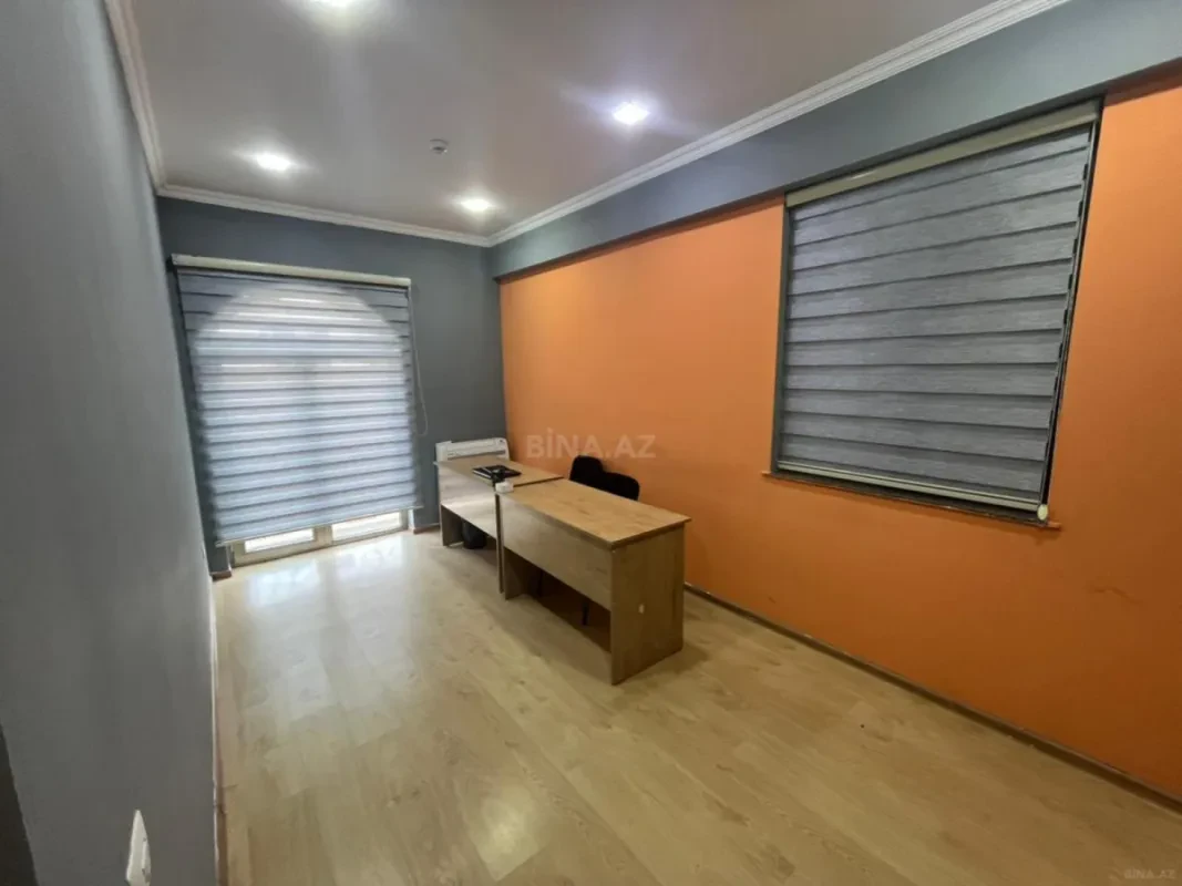 Kirayə verilir 5 otaqlı ofis 120 m²