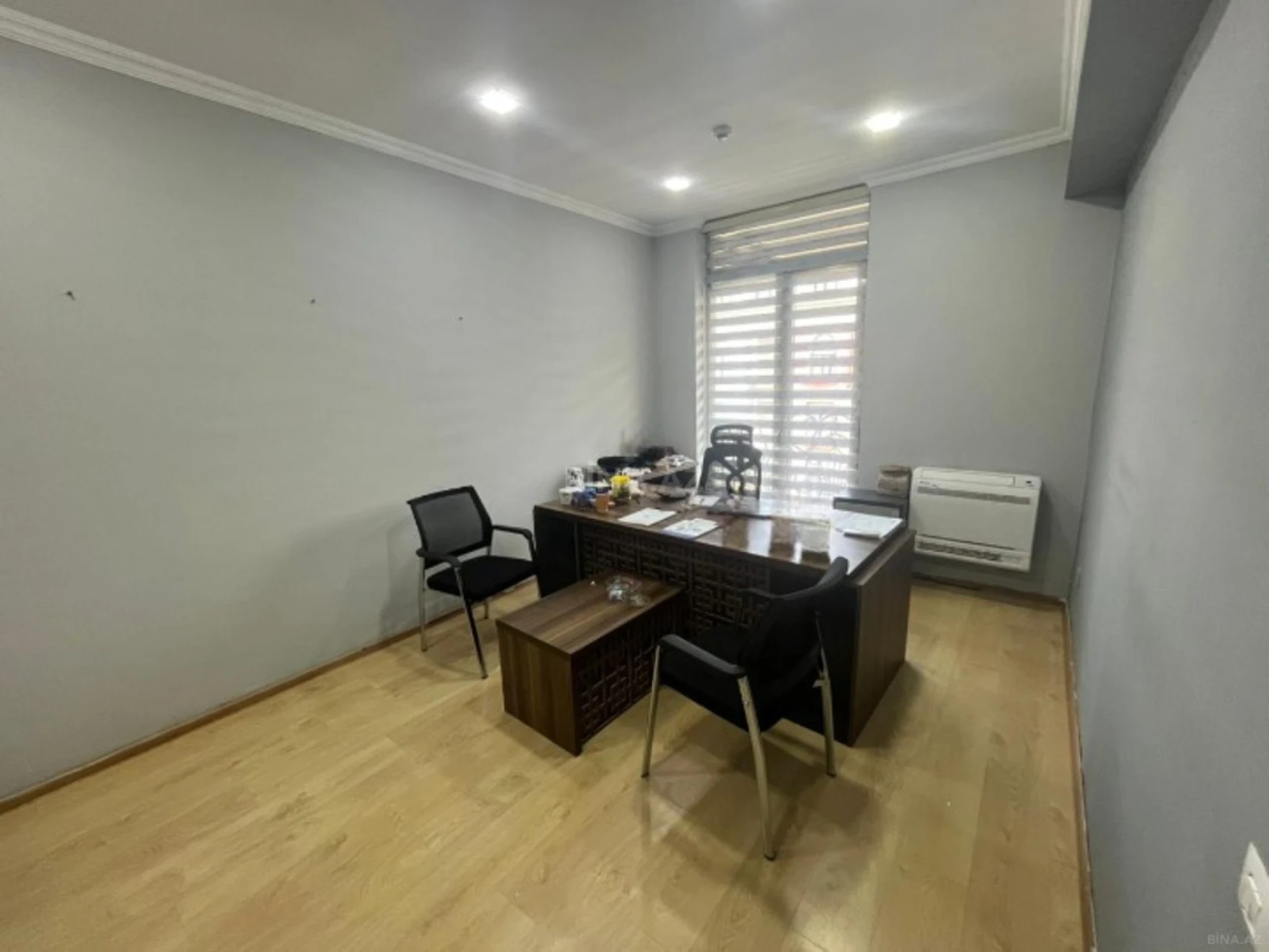 Kirayə verilir 5 otaqlı ofis 120 m²