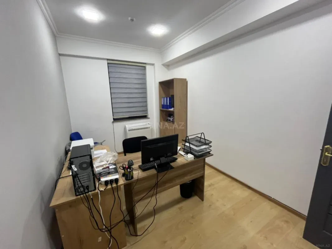 Kirayə verilir 5 otaqlı ofis 120 m²