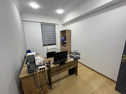 Kirayə verilir 5 otaqlı ofis 120 m²