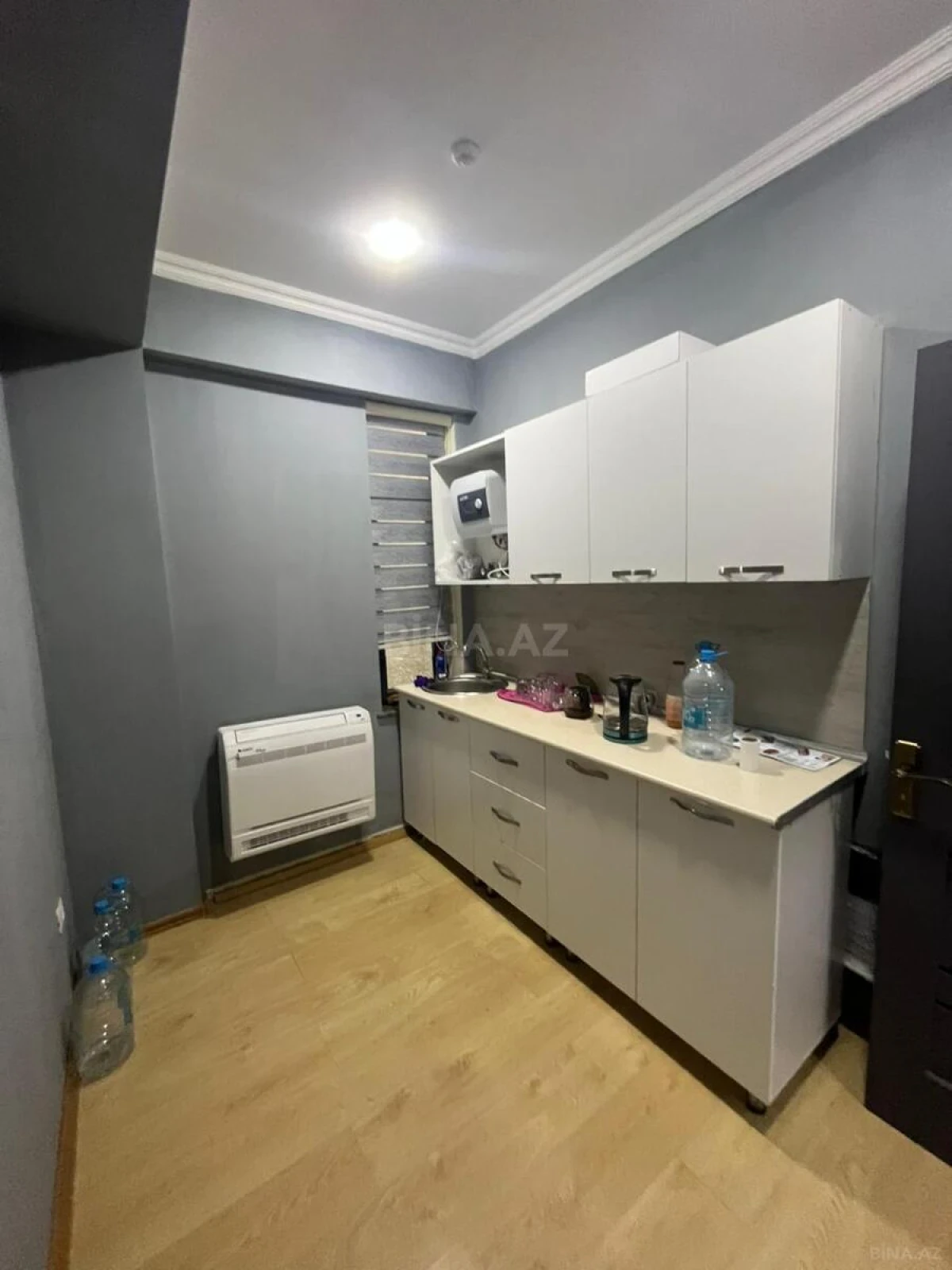Kirayə verilir 5 otaqlı ofis 120 m²