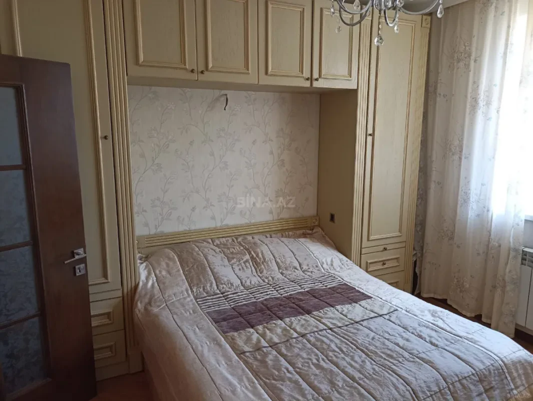 Kirayə verilir 2 otaqlı mənzil 60 m²