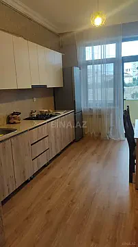 Kirayə verilir 2 otaqlı mənzil 91 m²