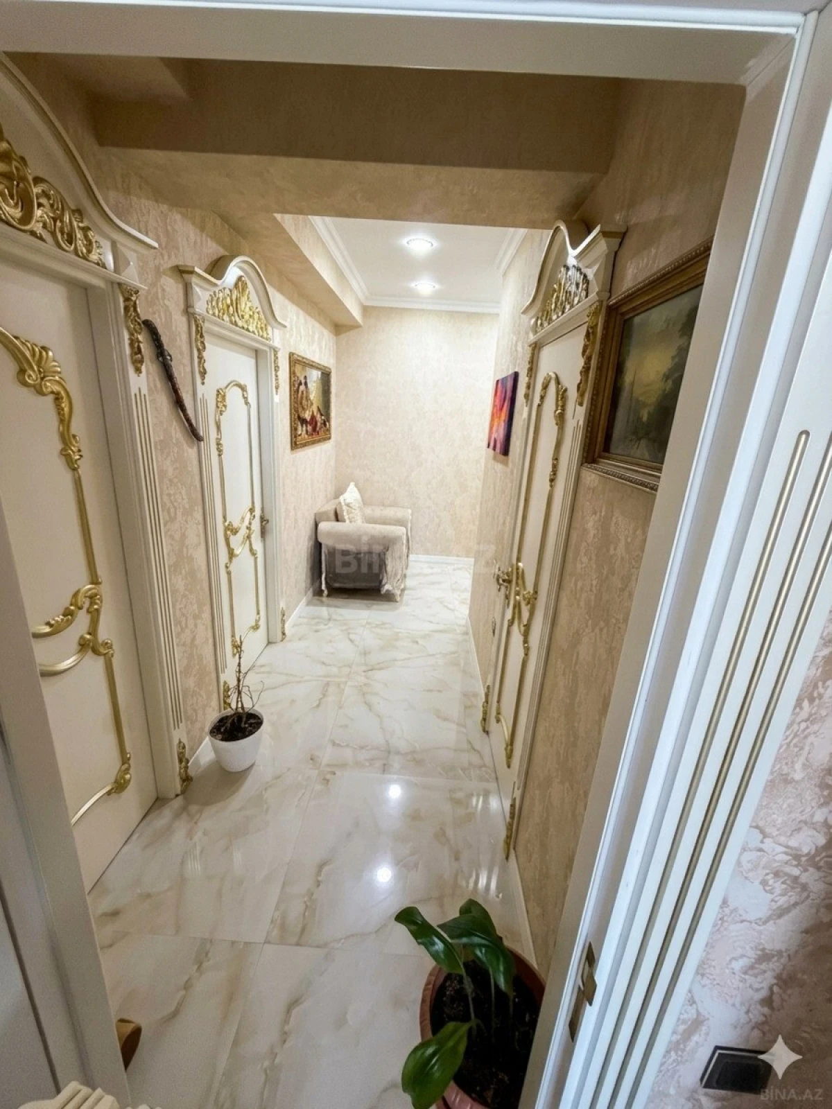 Satılır 3 otaqlı mənzil 90 m²