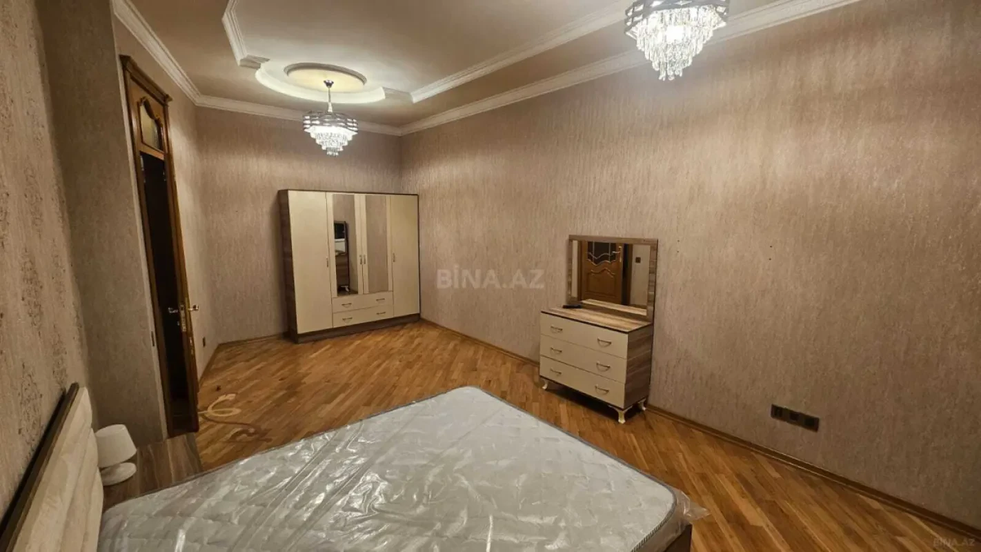 Kirayə verilir 3 otaqlı mənzil 128 m²
