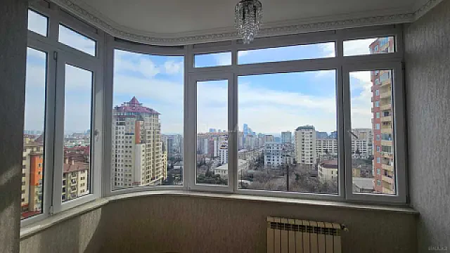 Kirayə verilir 3 otaqlı mənzil 128 m²