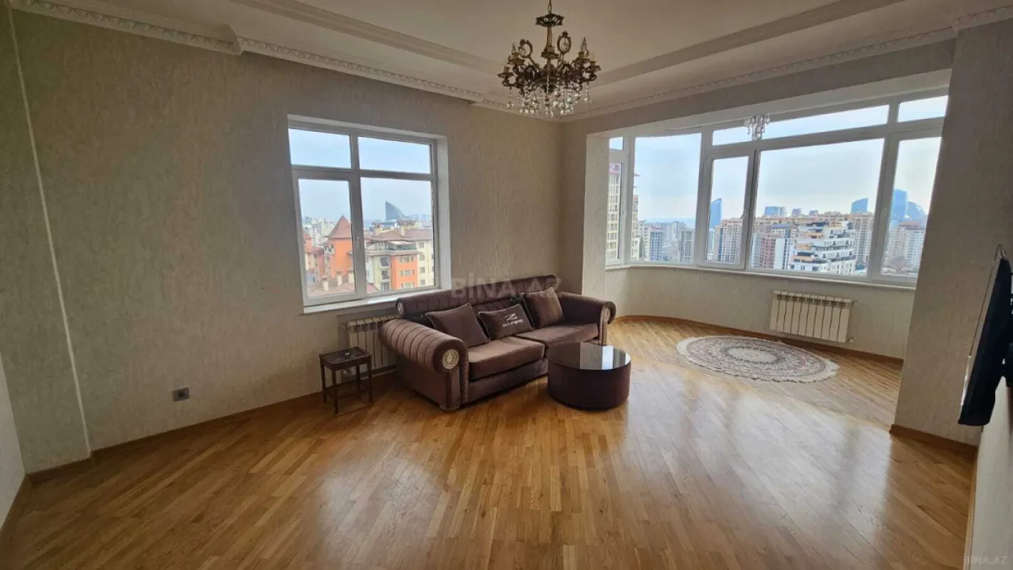 Kirayə verilir 3 otaqlı mənzil 128 m²