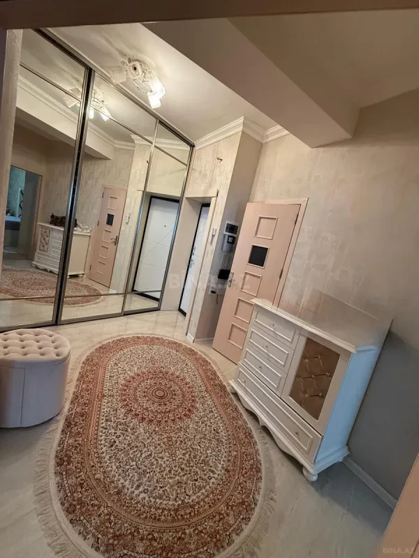 Satılır 3 otaqlı mənzil 88 m²