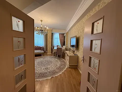 Satılır 3 otaqlı mənzil 88 m²