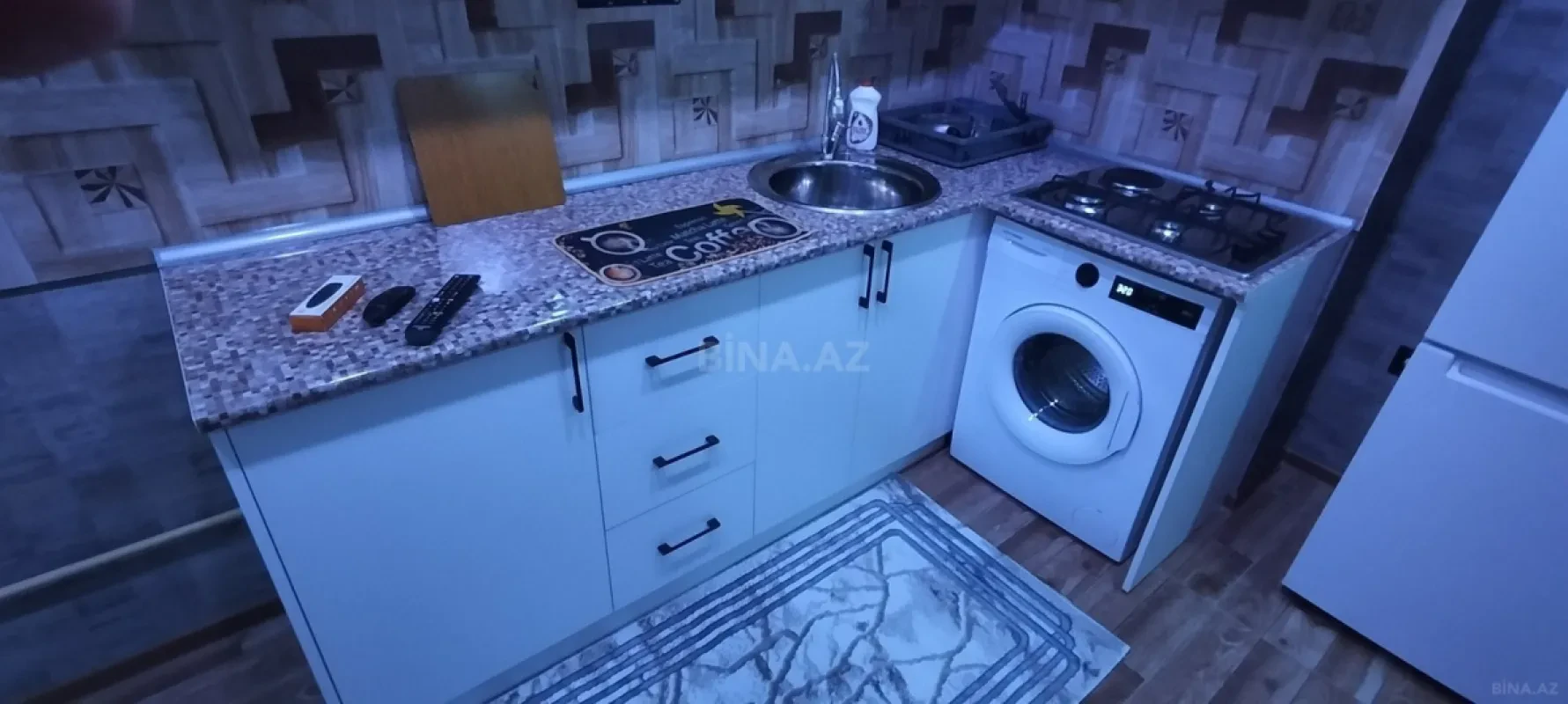 Kirayə verilir 2 otaqlı mənzil 40 m²