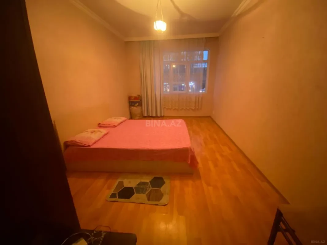 Kirayə verilir 2 otaqlı mənzil 75 m²