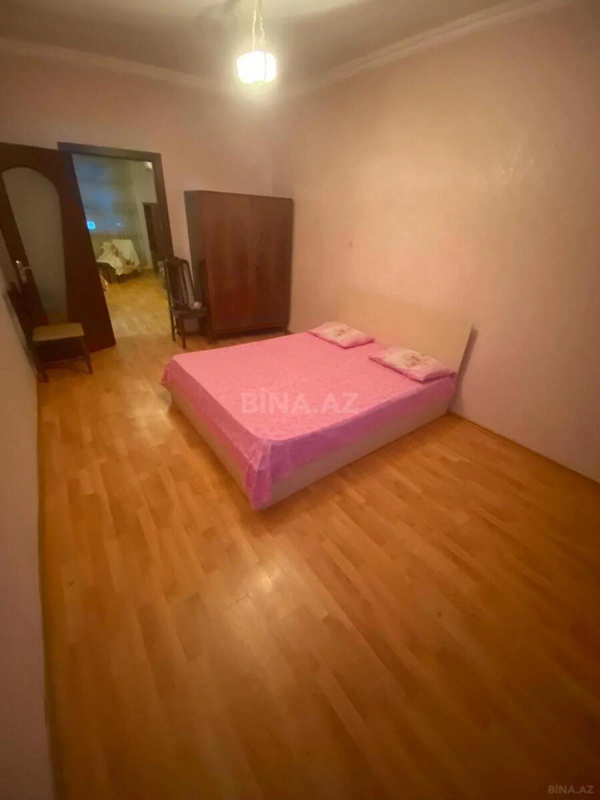 Kirayə verilir 2 otaqlı mənzil 75 m²