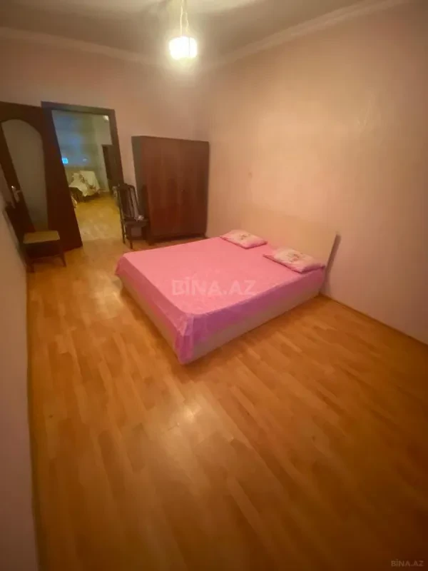 Kirayə verilir 2 otaqlı mənzil 75 m²