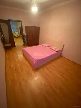 Kirayə verilir 2 otaqlı mənzil 75 m²