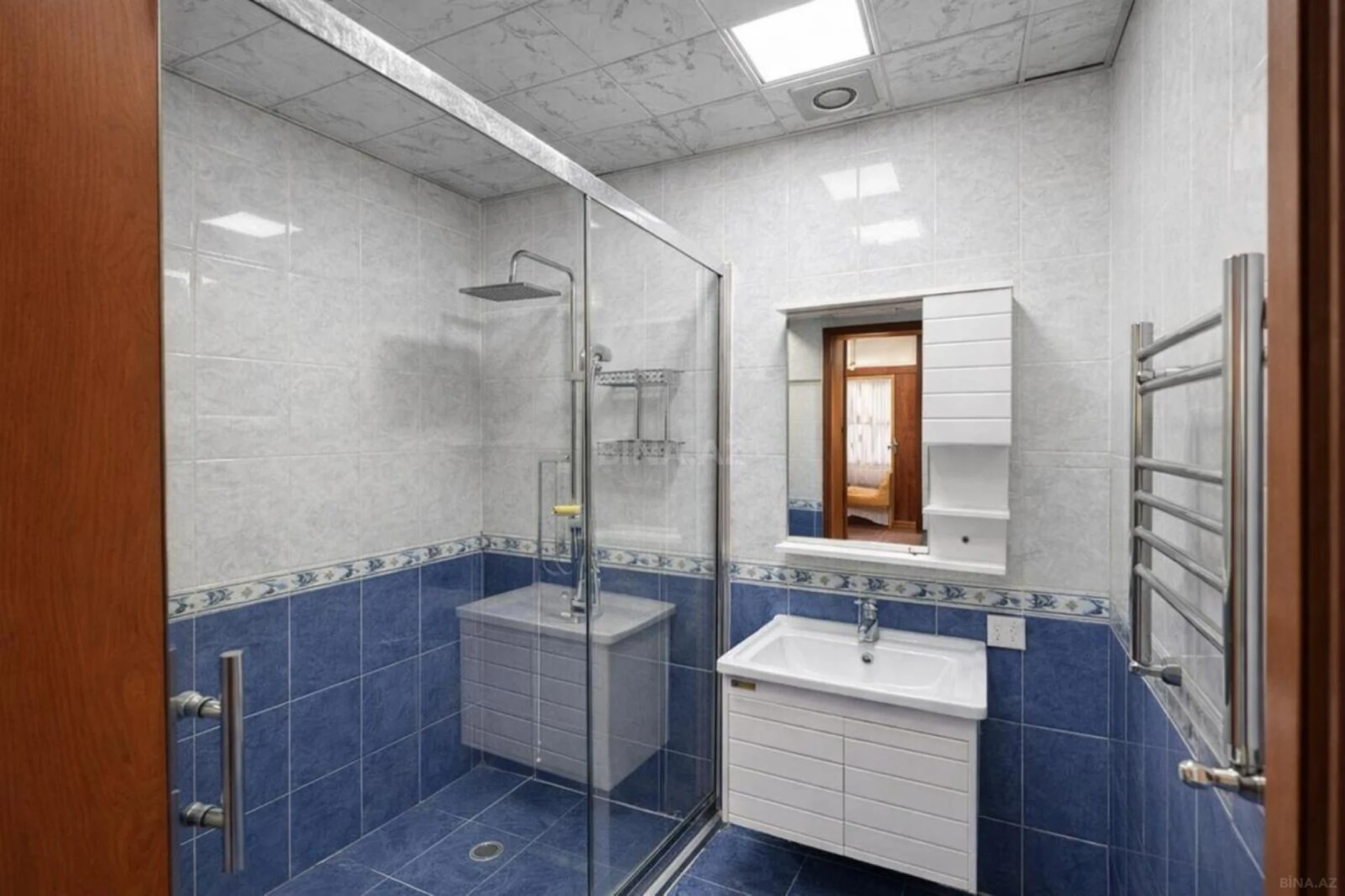 Satılır 3 otaqlı mənzil 105 m²