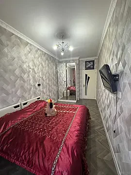 Kirayə verilir 2 otaqlı mənzil 65 m²