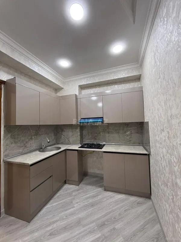 Satılır 2 otaqlı mənzil 66 m²