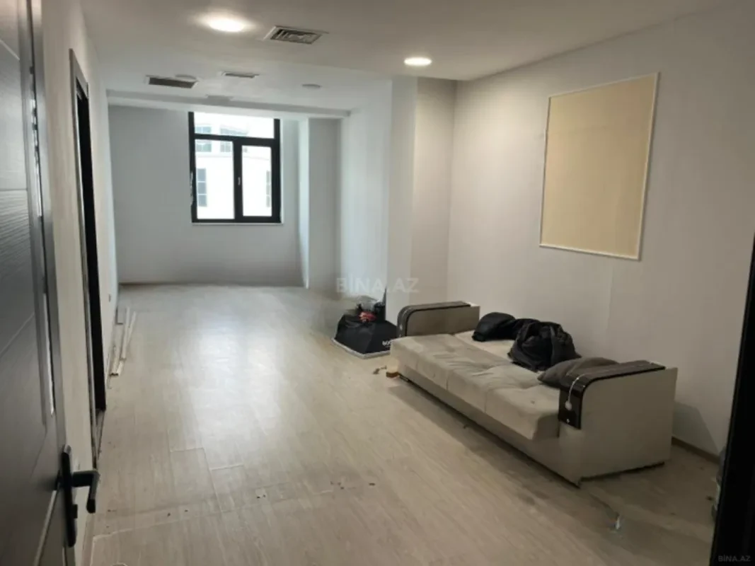 Kirayə verilir 1 otaqlı ofis 40 m²
