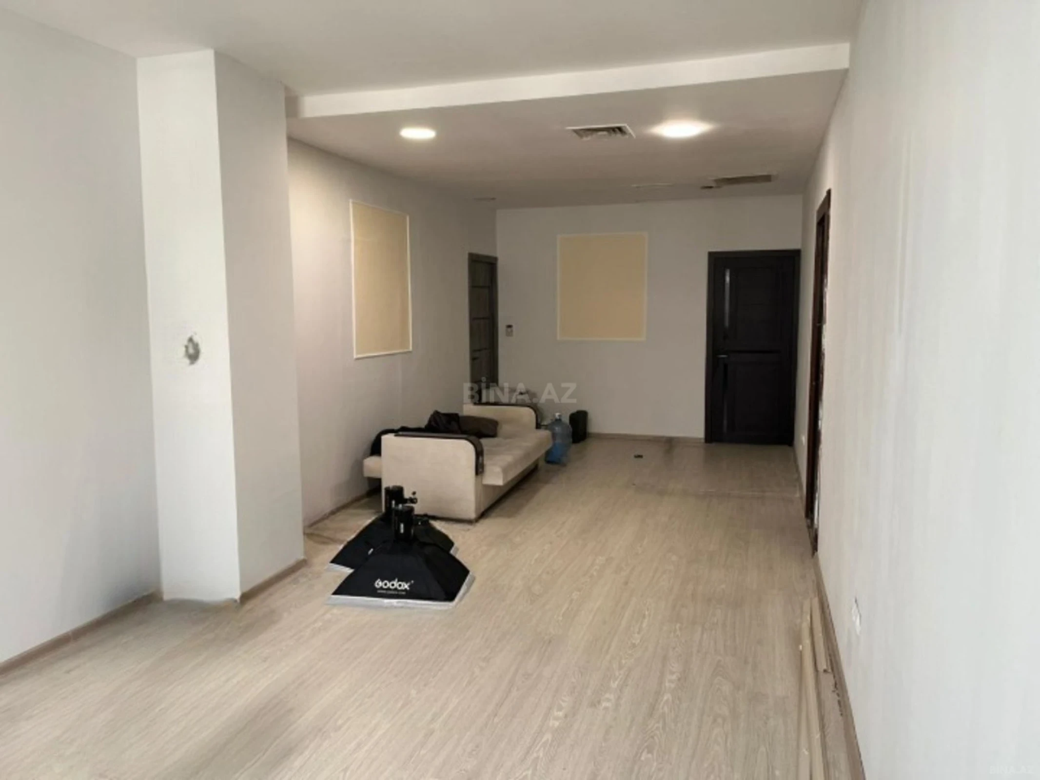 Kirayə verilir 1 otaqlı ofis 40 m²