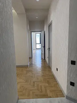 Satılır 4 otaqlı mənzil 117 m²