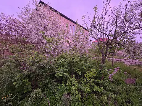 Satılır 7 otaqlı həyət evi 280 m²