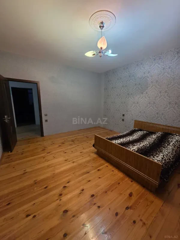 Satılır 7 otaqlı həyət evi 280 m²
