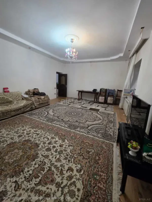 Satılır 7 otaqlı həyət evi 280 m²