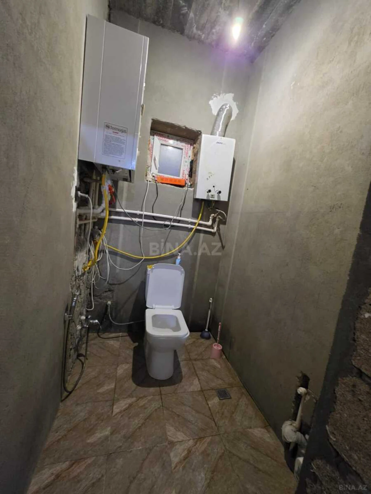 Satılır 7 otaqlı həyət evi 280 m²