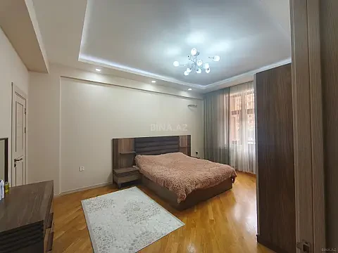 Satılır 3 otaqlı mənzil 137 m²
