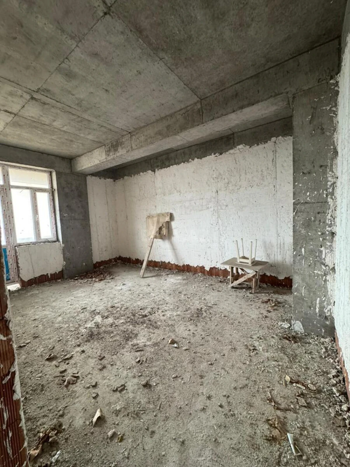 Satılır 2 otaqlı mənzil 110 m²