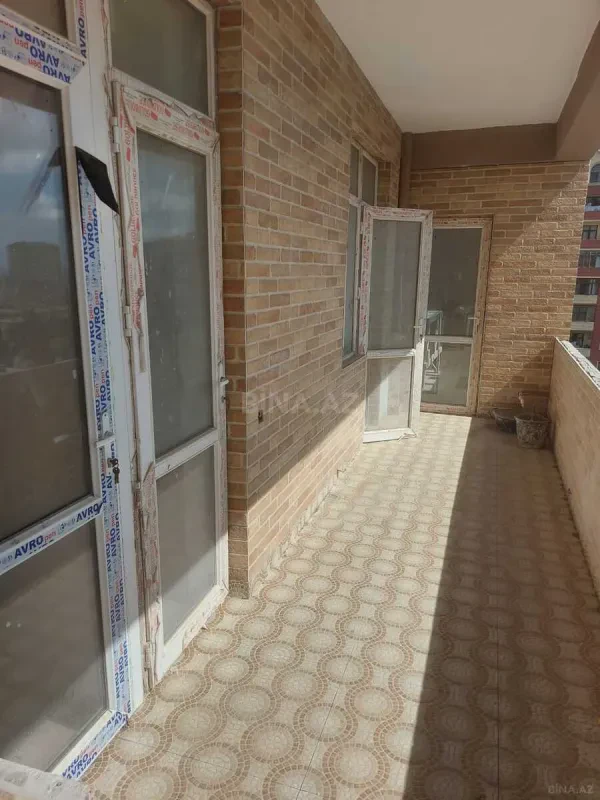 Satılır 2 otaqlı mənzil 110 m²
