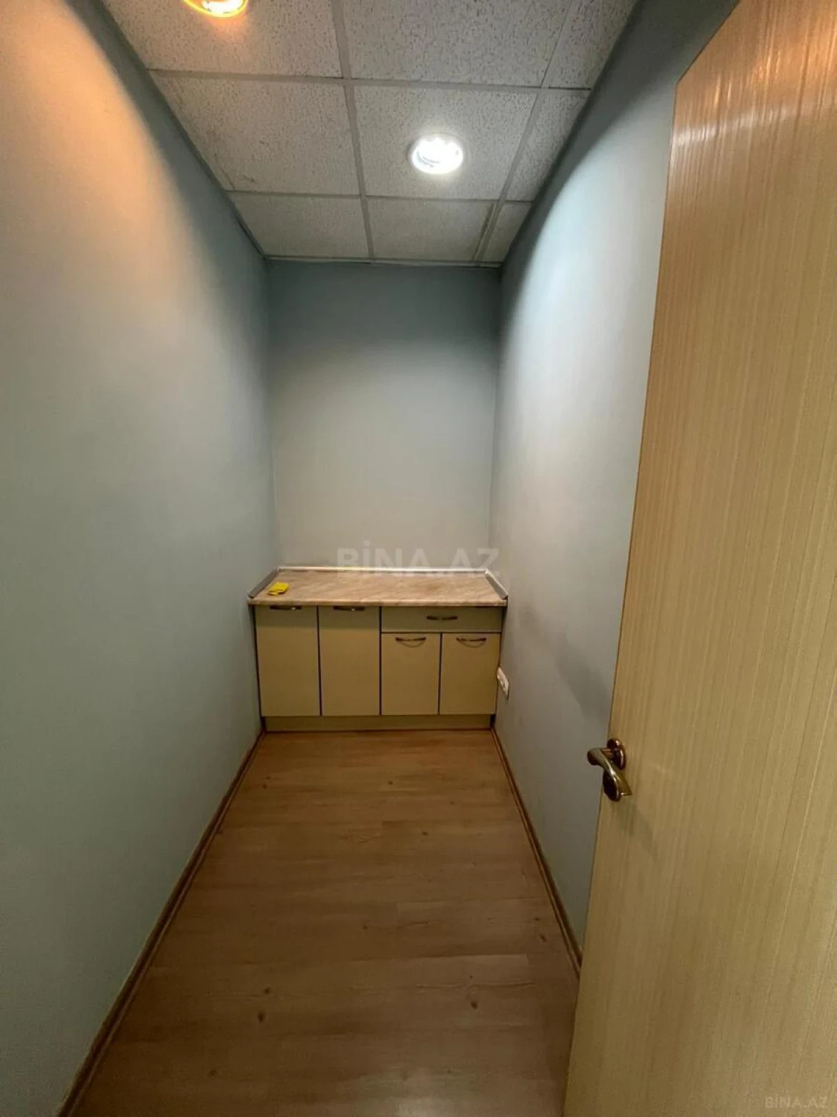Kirayə verilir 3 otaqlı ofis 100 m²