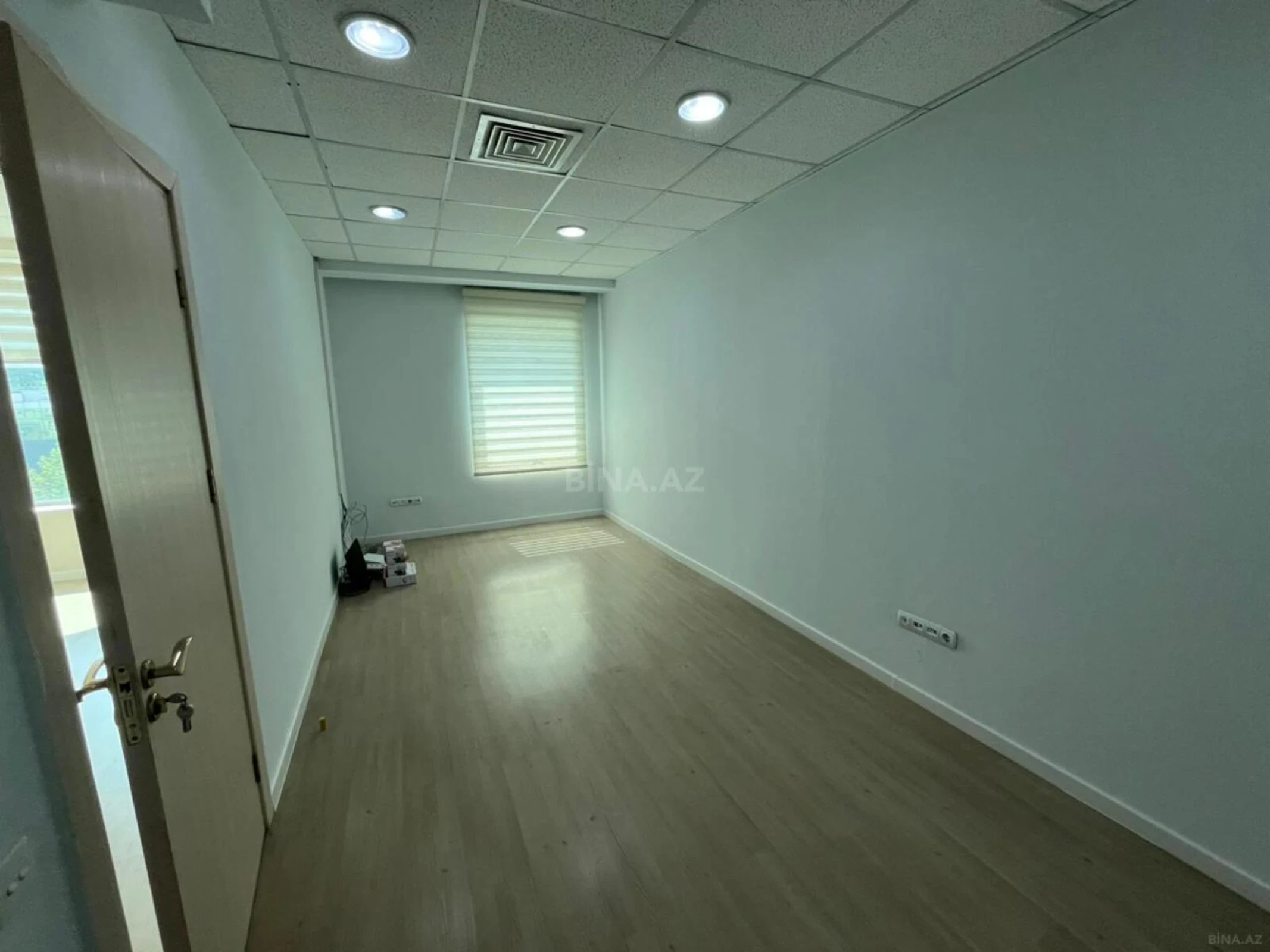 Kirayə verilir 3 otaqlı ofis 100 m²