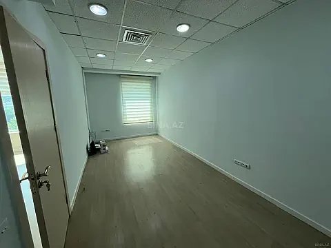 Kirayə verilir 3 otaqlı ofis 100 m²