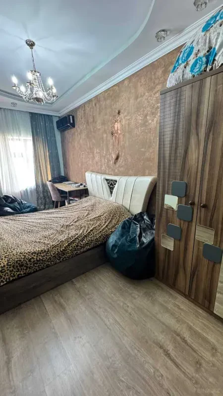Satılır 3 otaqlı mənzil 90 m²