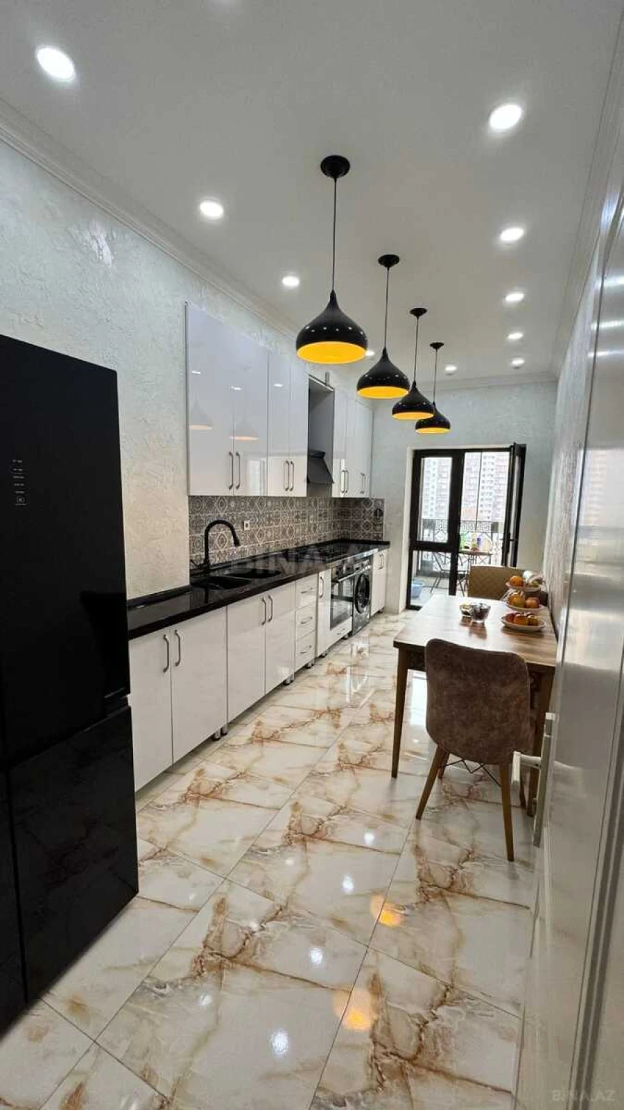 Satılır 3 otaqlı mənzil 90 m²