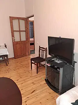 Satılır 2 otaqlı mənzil 75 m²