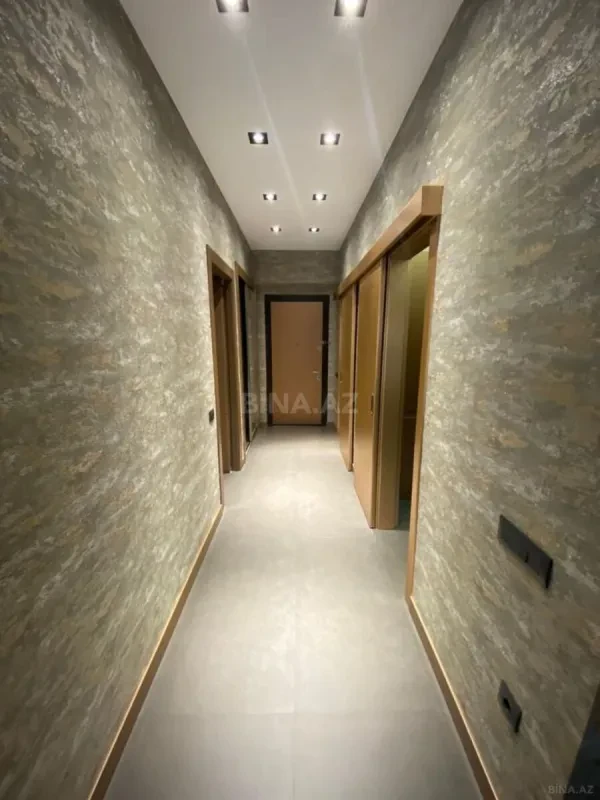 Satılır 1 otaqlı mənzil 67 m²