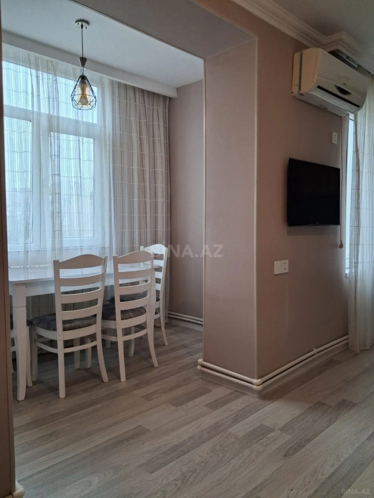 Kirayə verilir 2 otaqlı mənzil 45 m²