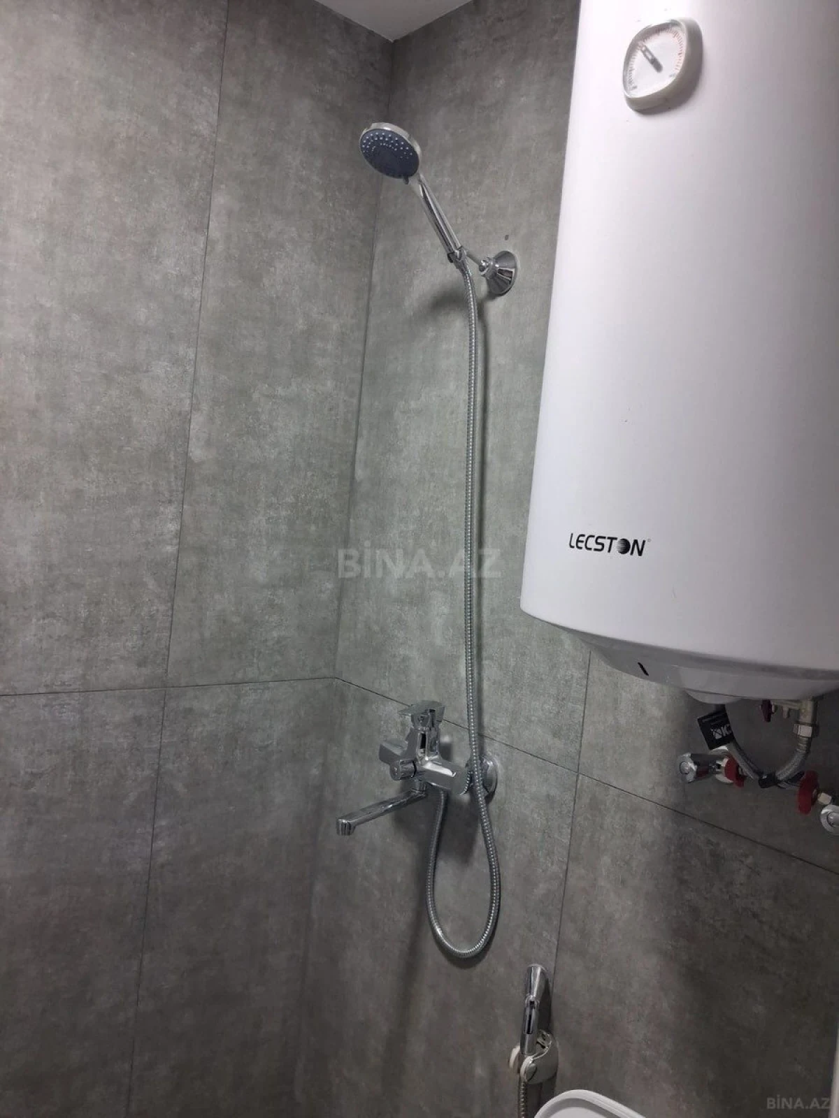 Kirayə verilir 2 otaqlı mənzil 45 m²