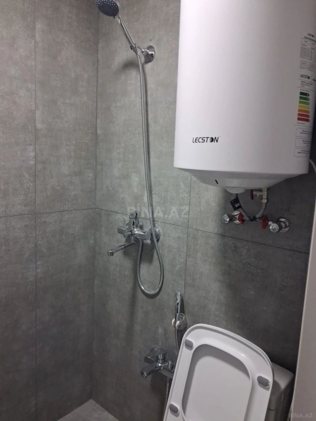 Kirayə verilir 2 otaqlı mənzil 45 m²