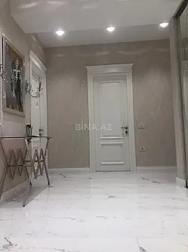 Kirayə verilir 2 otaqlı mənzil 85 m²