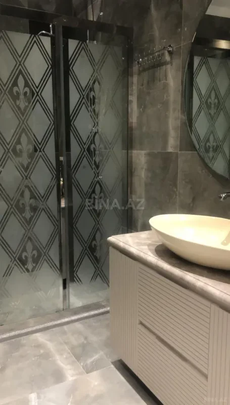 Kirayə verilir 2 otaqlı mənzil 85 m²